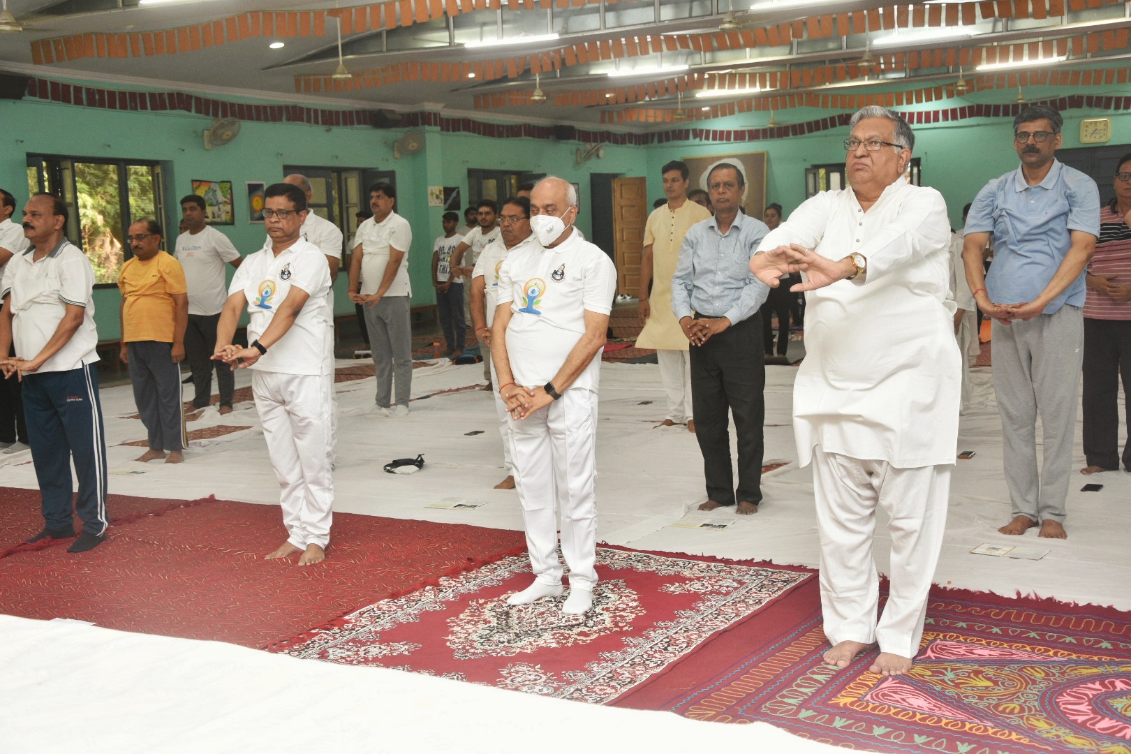 Bhu Celebrates Th International Yoga Day Vice Chancellor Prof Sudhir