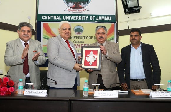Central University of Jammu recruiting 52 faculty posts ! Apply now