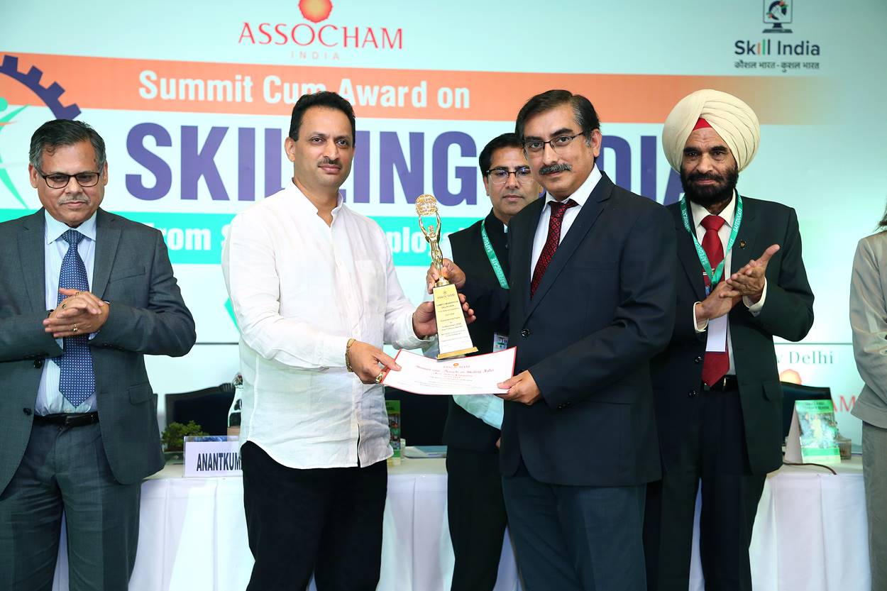 Frankfinn receives the Gold Award for “Best Higher Vocational Institute for Skill Development – 2018” for the third time in a row