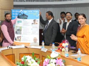 Union HRD Minister appeals education institutes go for cashless mode by receiving nothing in cash and pay nothing in cash