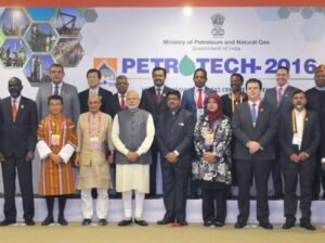 OIL signs MoU with IIT Guwahati and ONGC with IIT Bombay for their Start up initiatives during PETROTECH 2016
