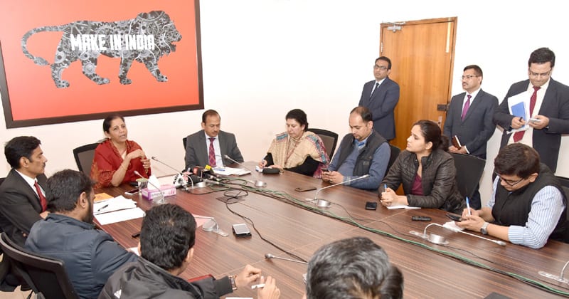 Commerce and Industry Minister meets incubators and accelerators of startup ecosystem