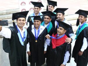 598 students graduate from IIM Bangalore with 8 bagging gold medals