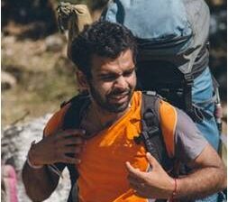 Tata Steel employee and Ex-IITian Hemant Gupta conquers Mount Everest