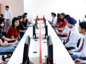 Chitkara University professors idea stand winners of UN Influx-Global Hackathon 2017 and are now part of UN crowdfunding of world-changing ideas