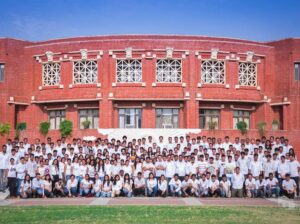 IIM Lucknow Recruiting Faculty Posts, Apply by 27 March 2023