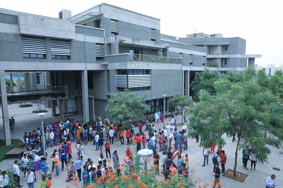 Six IITs have opened PhD Admissions with Institutional Fellowships for January 2021
