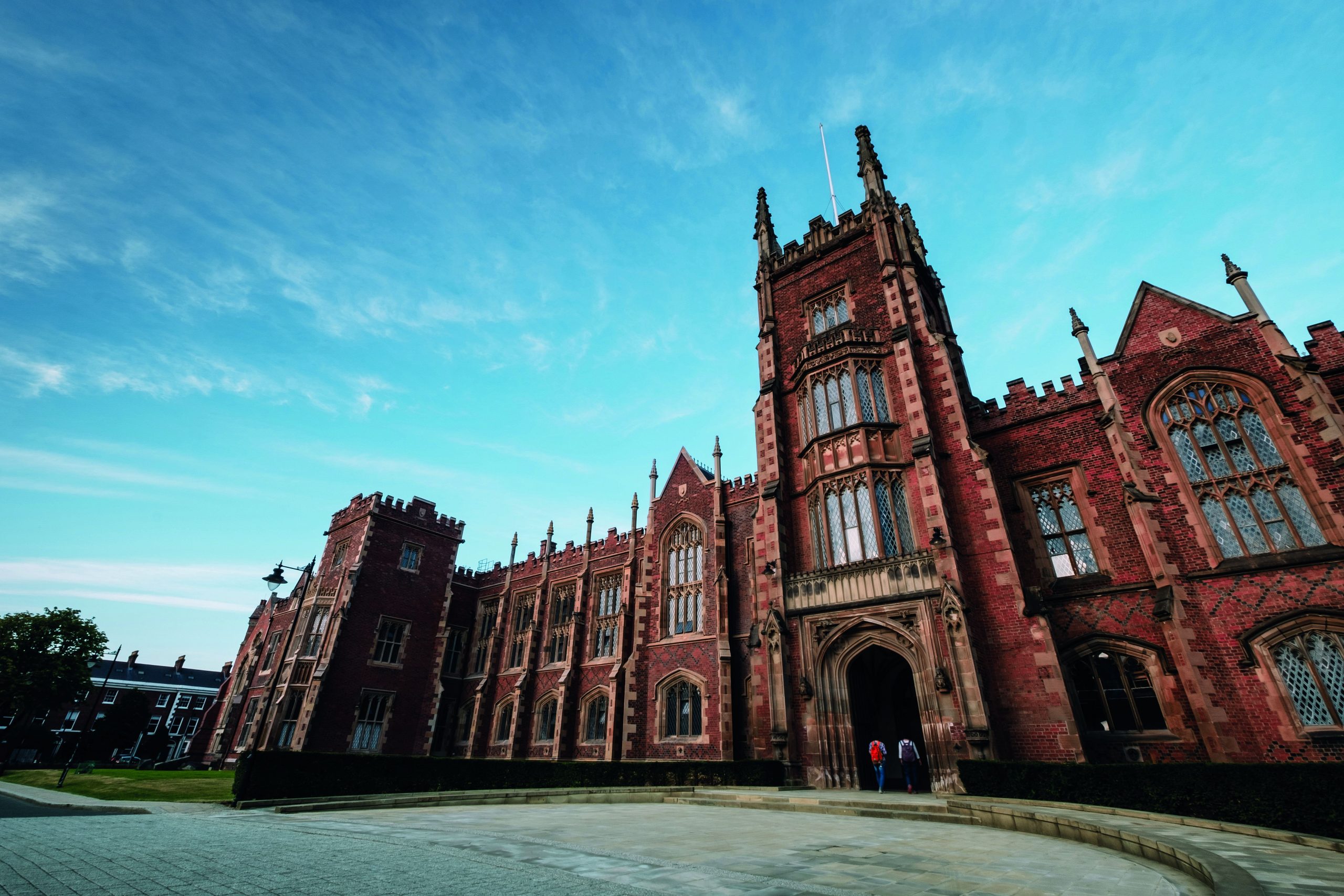 Queen’s University Belfast Makes Preparations for International Students Arriving in September 2020