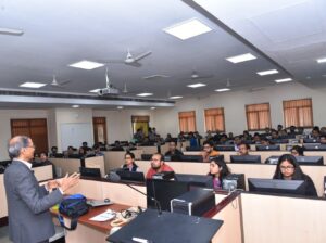 GATE Score Not Required ! IIT Kanpur Opens Applications for 8 e-Master Degree Programs