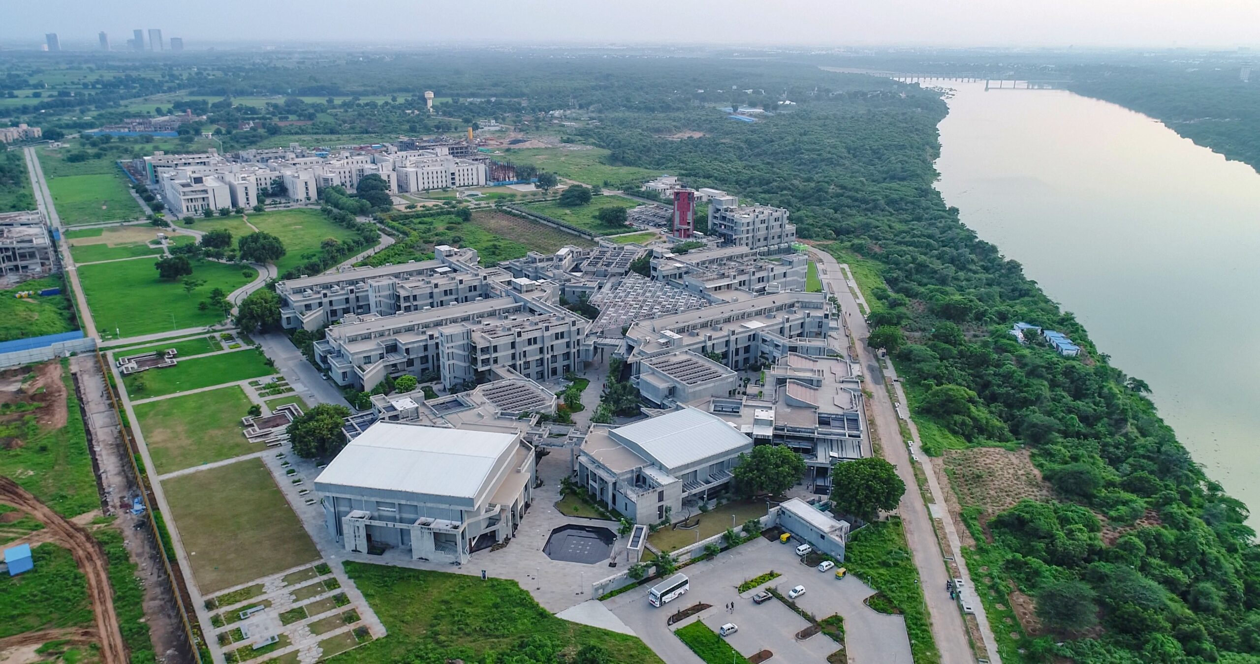 A View Of IIT Gandhinagar Campus | SkillOutlook.com