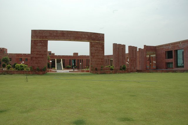 LNM Institute of Information Technology Jaipur Recruiting Faculty Posts ! Apply Online