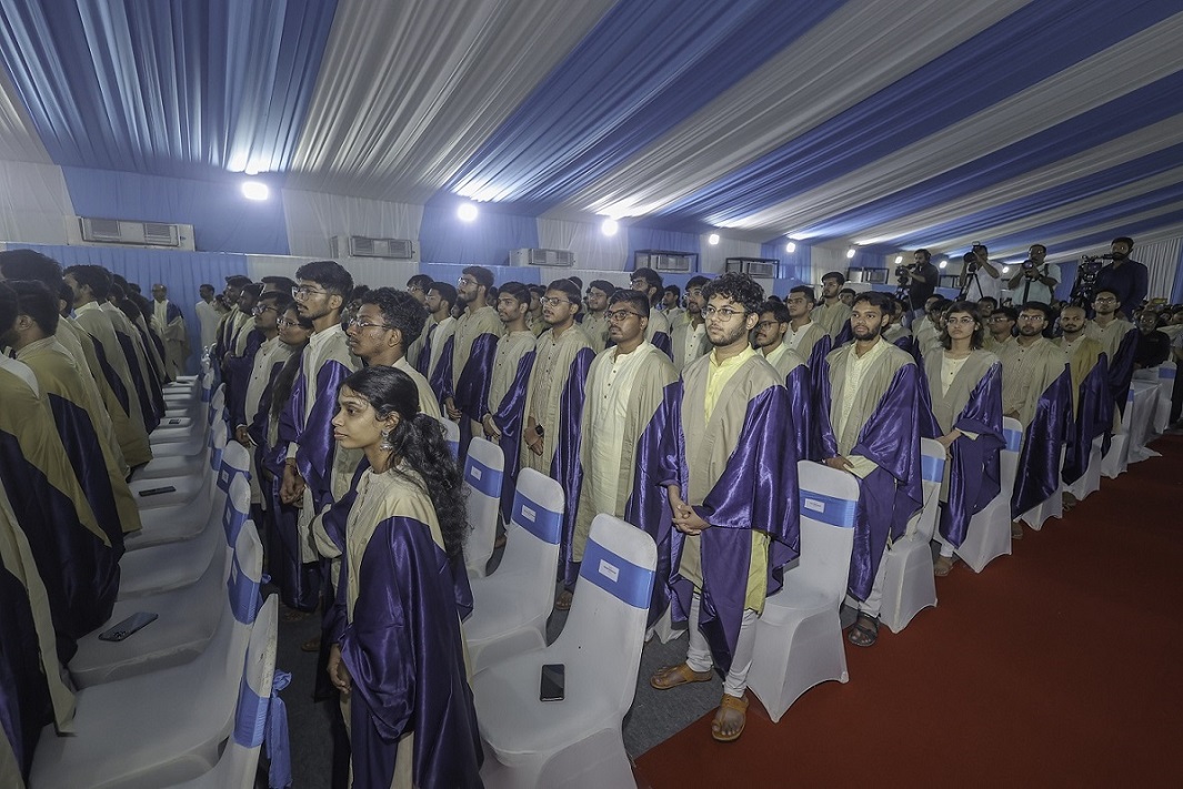 456 students graduate with digital degrees at the 12th Convocation of IIT  Gandhinagar – India Education, Latest Education News, Global Educational  News